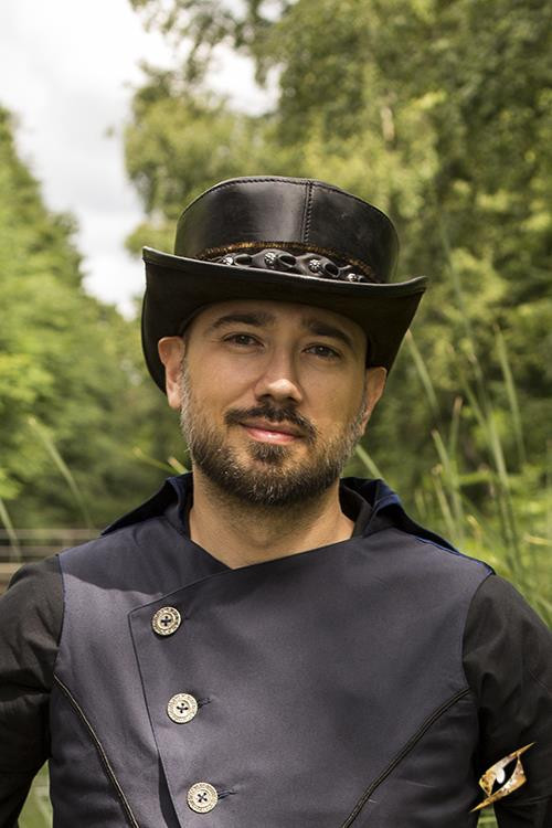Piccolo cappello a cilindro in nero