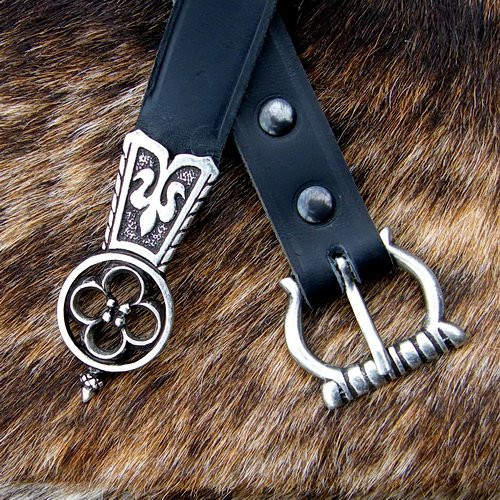 ?psc proxy image=1&product id=13936&image id=38490 - Cinture medievali: storia, tipi, funzione e come scegliere la cintura perfetta per la rievocazione