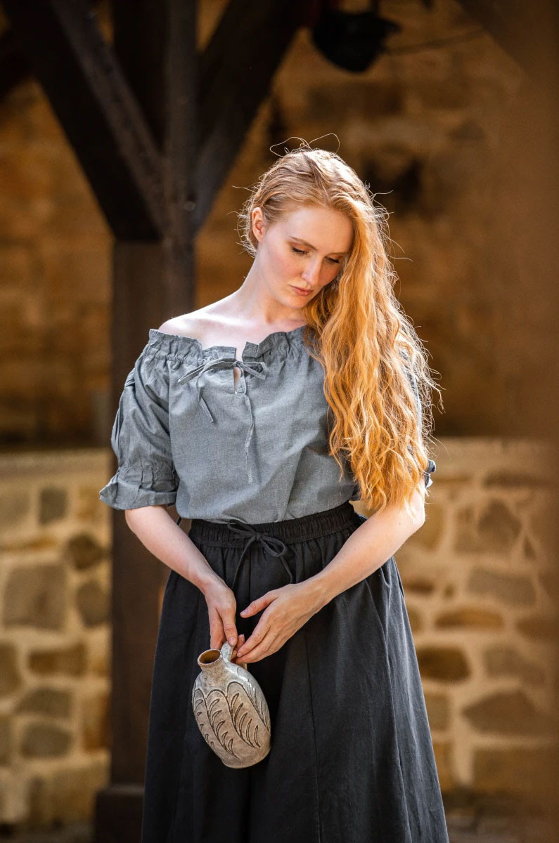 ?psc proxy image=1&product id=11066&image id=46236 - Abbigliamento medievale per donne: guida completa a stili, tessuti e significato sociale