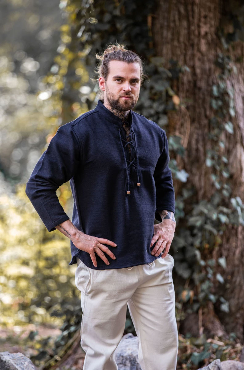 Camicia medievale spessa con lacci, nera