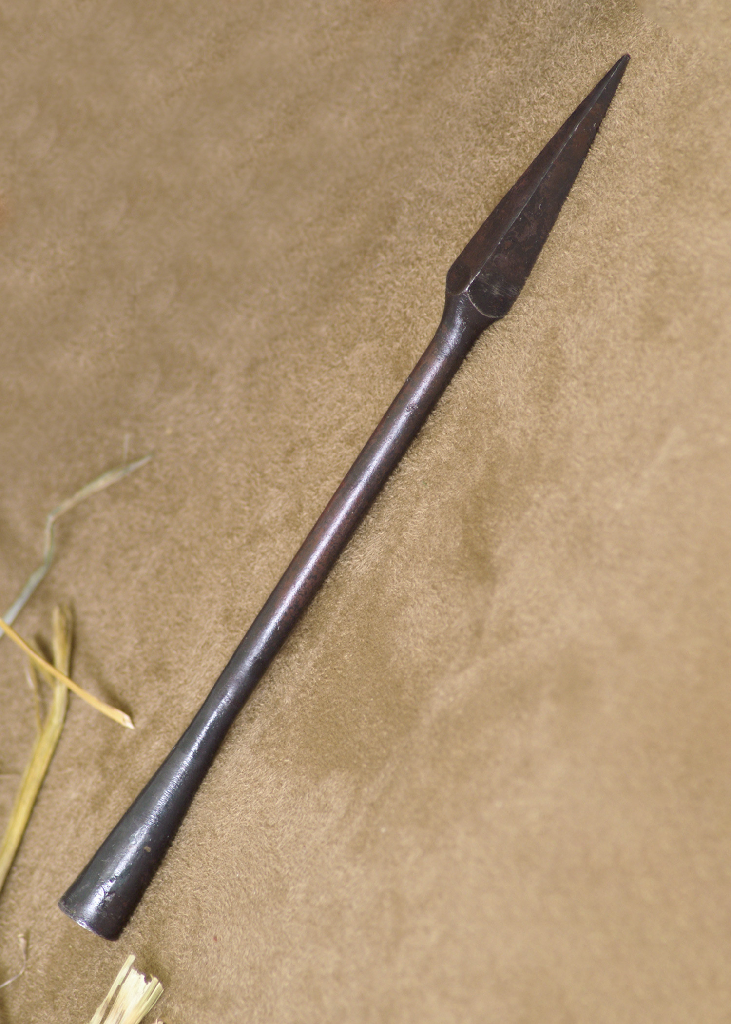 Punta di freccia lunga, acciaio al carbonio (16 cm.)