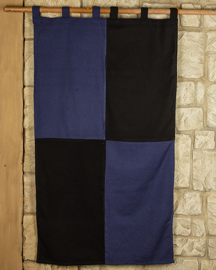 ?psc proxy image=1&product id=21163&image id=66134 - Stendardi Medievali: Da Simboli di Battaglia a Decorazione di Mercati