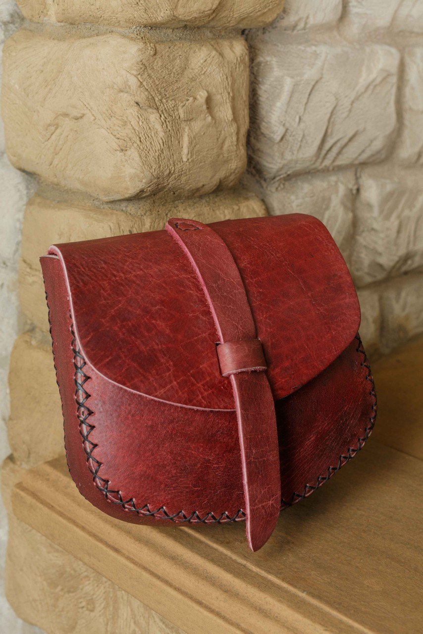 ?psc proxy image=1&product id=24335&image id=73733 - Borse Medievali: Più di un Accessorio, un Viaggio nella Storia