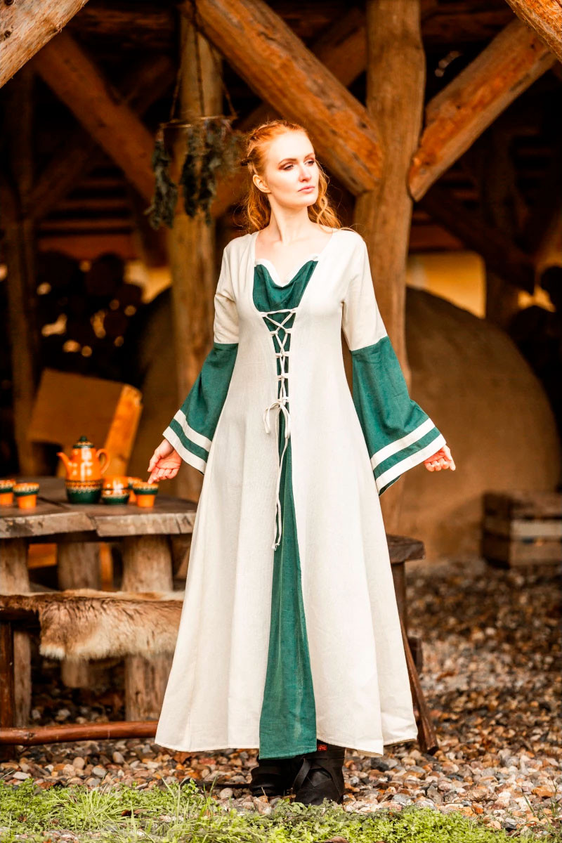 ?psc proxy image=1&product id=25568&image id=80359 - Esplorando l'affascinante mondo dei costumi medievali: storia, stile ed eredità