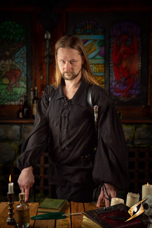 ?psc proxy image=1&product id=26279&image id=83886 - Svelare la camicia medievale: un viaggio attraverso la sua storia, stile e significato