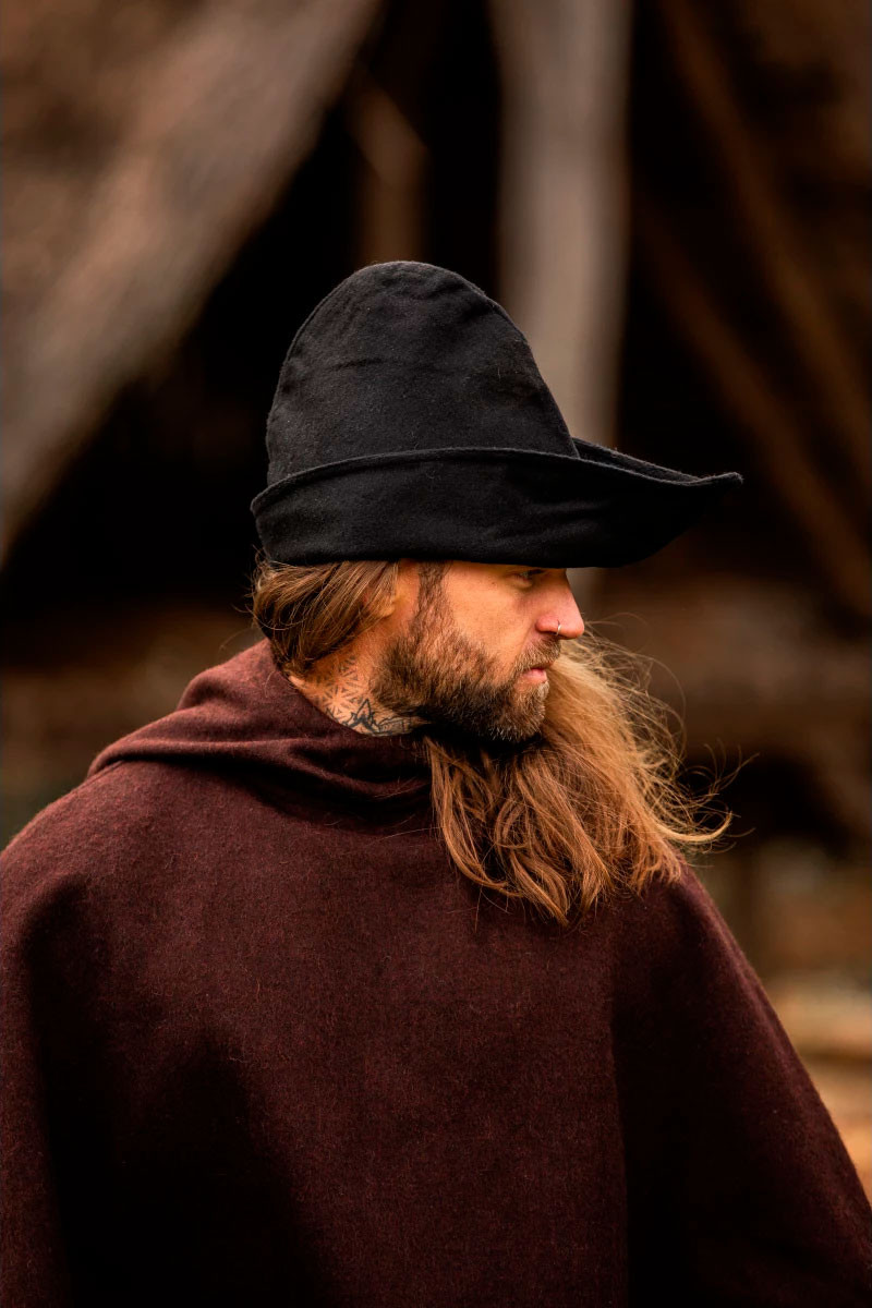 Cappello Robin Hood in lana nera