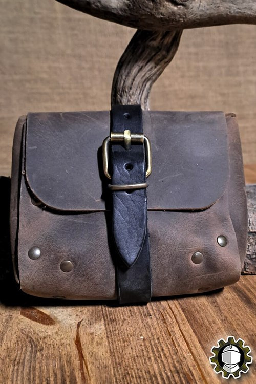 ?psc proxy image=1&product id=29154&image id=96166 - Borse Medievali: Più di un Accessorio, un Viaggio nella Storia