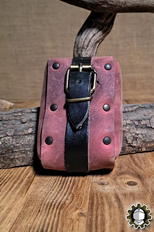 ?psc proxy image=1&product id=29157&image id=96169 - Marsupi Medievali: Un Viaggio Attraverso la Storia e l'Autenticità per i Rievocatori