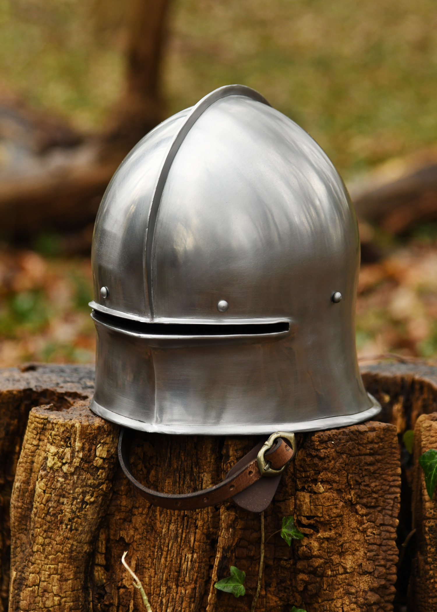 el casco medievale tipo Sallet, acciaio di 1,6 mm, XV secolo