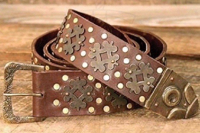 cinture storiche piu di un accessorio un simbolo di potere e cultura - Cinture storiche: Più di un accessorio, un simbolo di potere e cultura